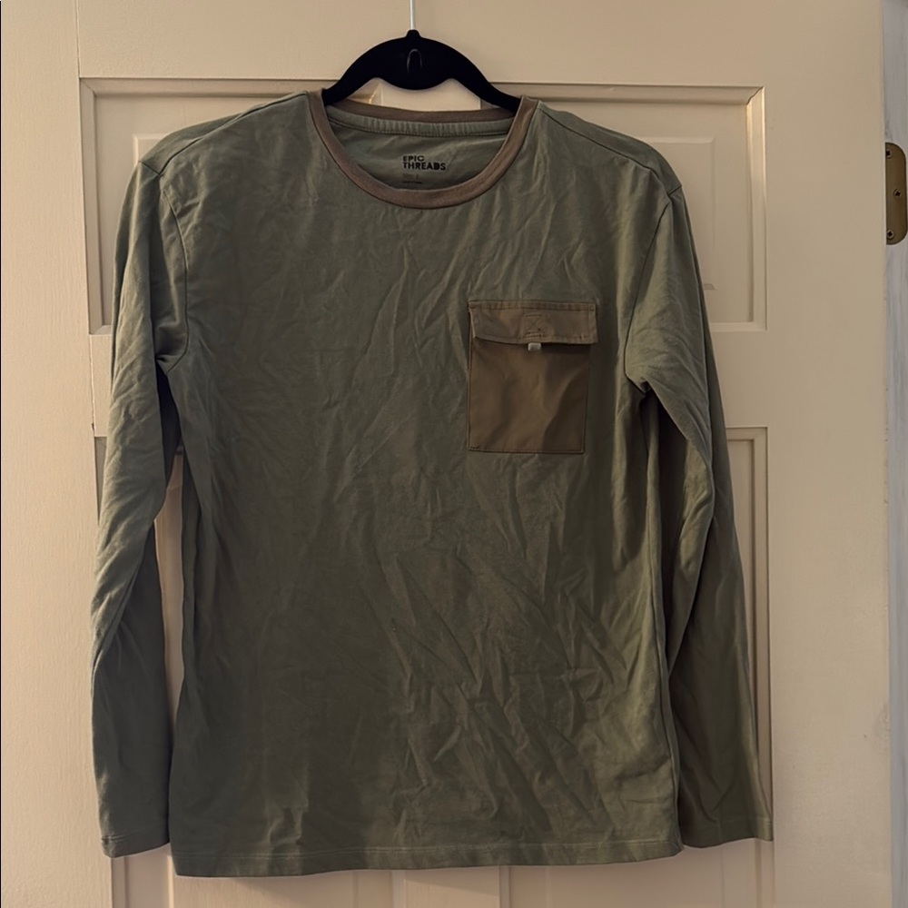 Green Long Sleeve Tee with Relaxed Fit